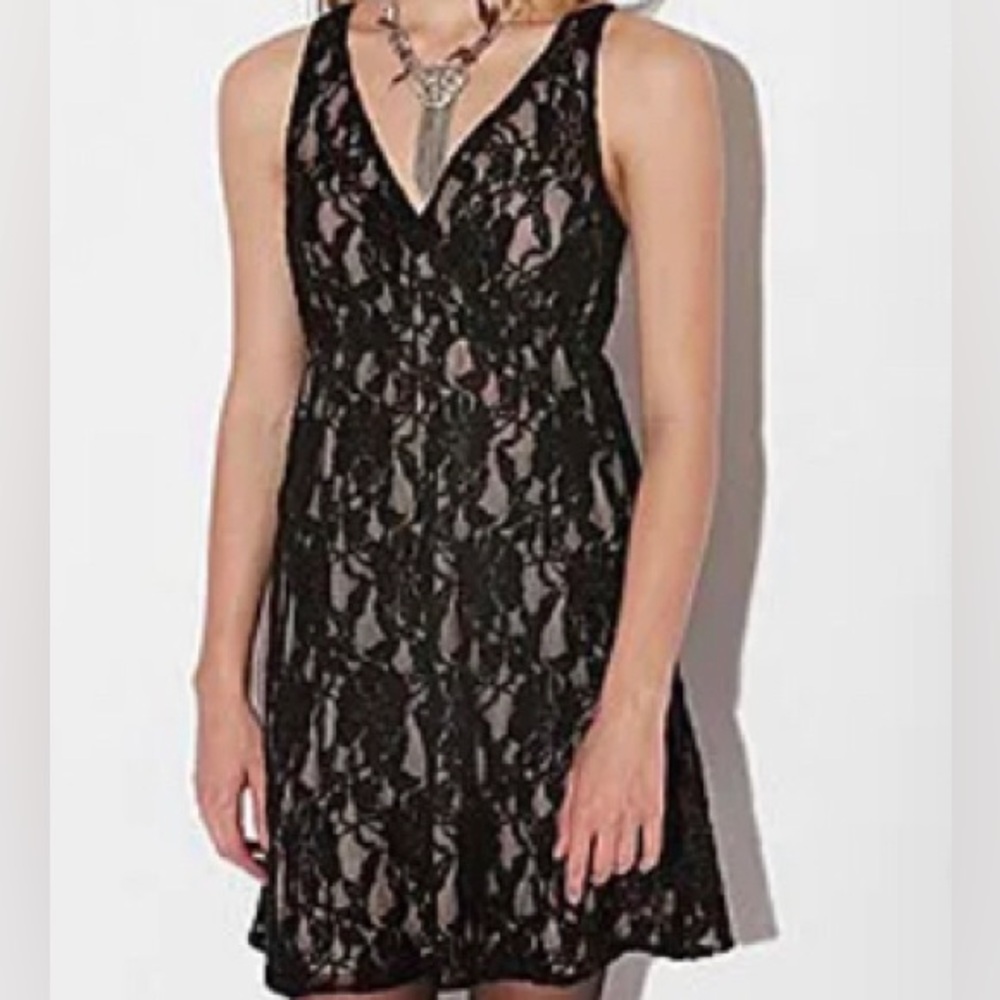 Timing Black Floral Lace LBD V Neck Fit/Flare S